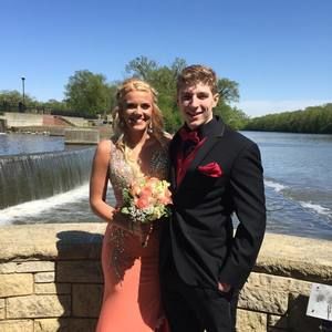 Meet your Posher, Troy